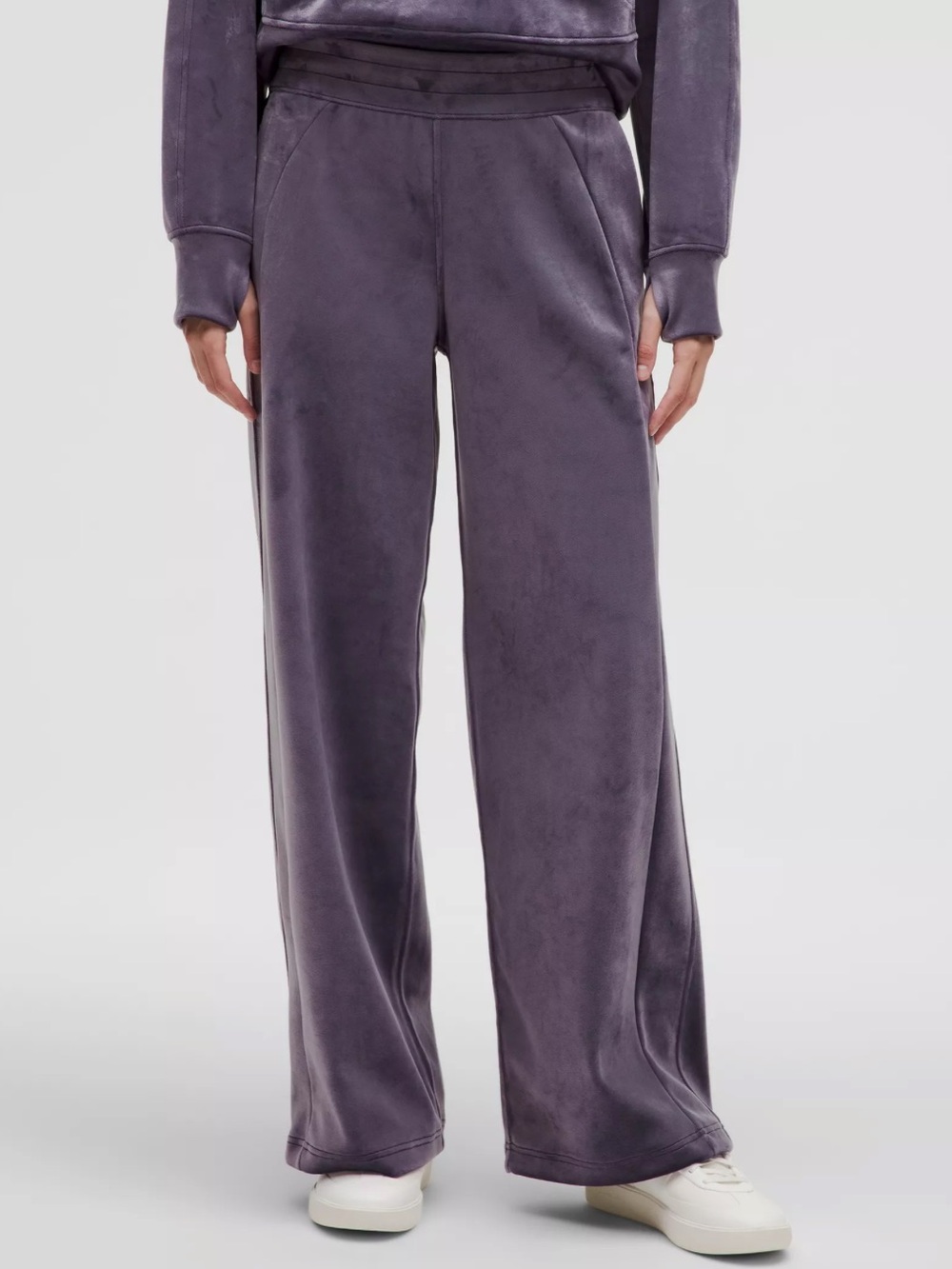 lululemon athletica Women's Scuba Mid-Rise Wide-Leg Pant Velvet in Nightfall